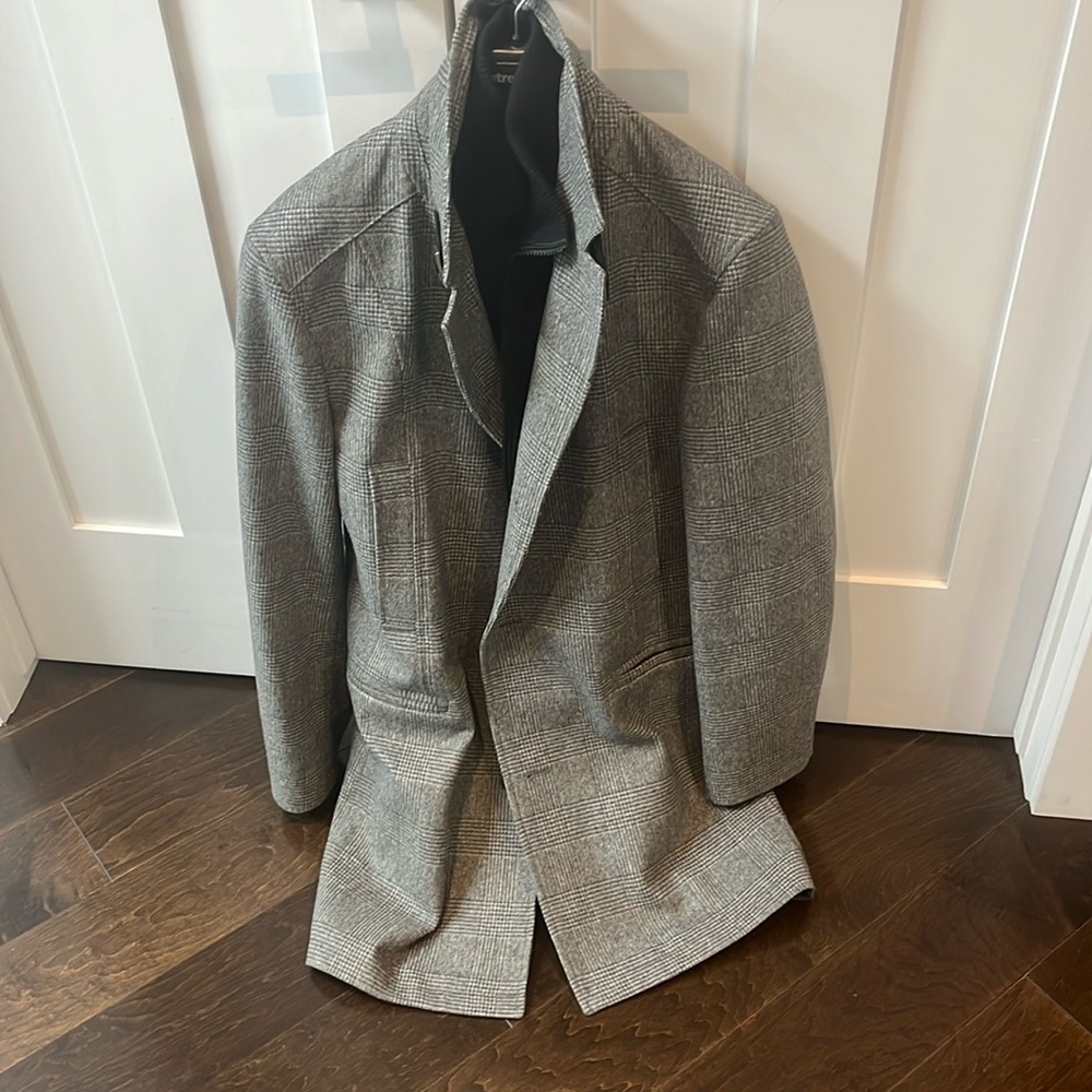 Strellson car coat with zip out lining. Like new